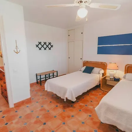 Con Piscina Privada A Pocos Pasos Del Mar فيلة *